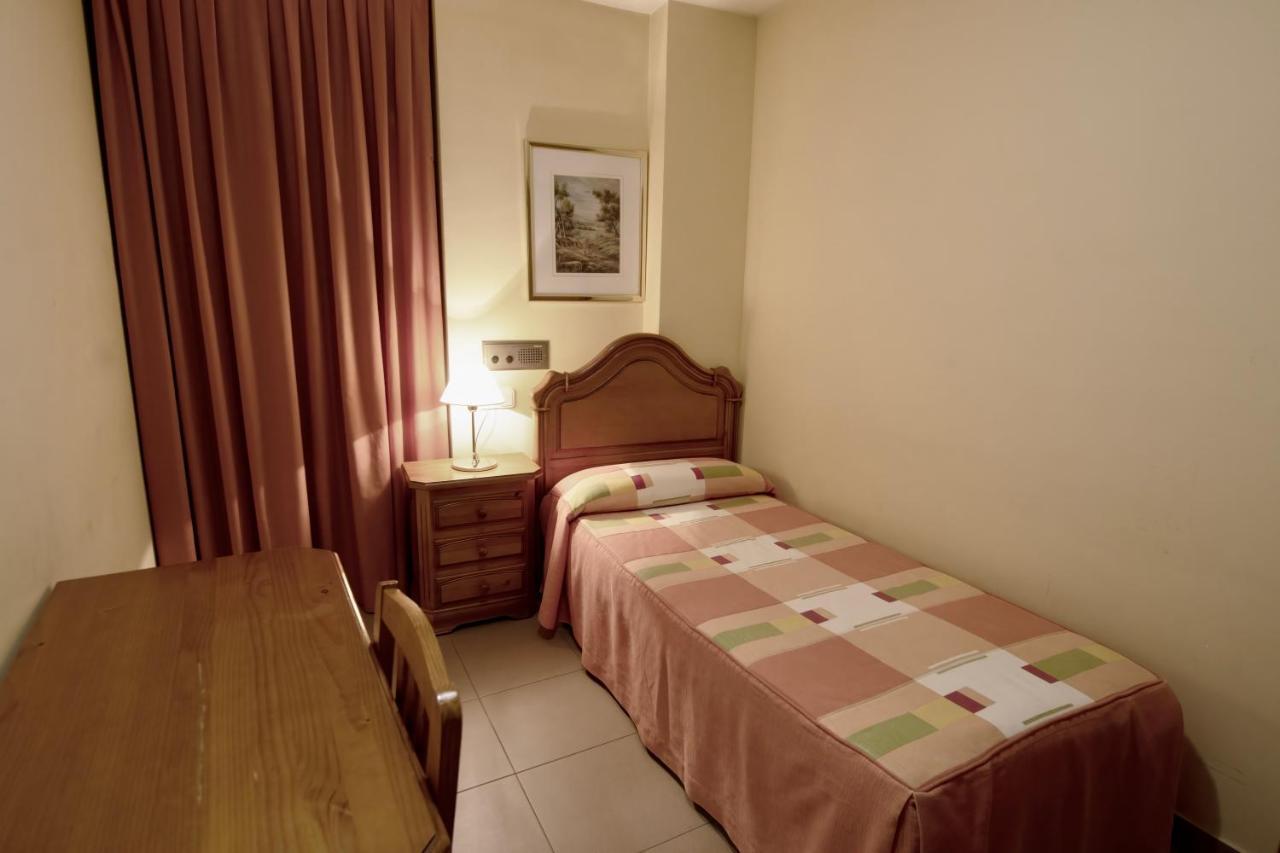 Pensio La Creu Hotel Esterri d'Àneu Exterior foto