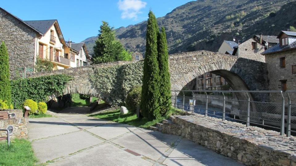 Pensio La Creu Hotel Esterri d'Àneu Exterior foto